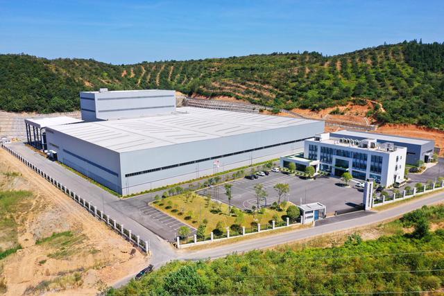 "中南地區(qū)標(biāo)桿站"&mdash;&mdash;株洲環(huán)保型路面新材料生產(chǎn)基地即將全力投產(chǎn)